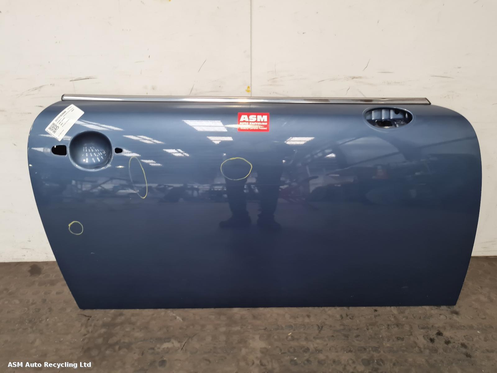 View Auto part R Front Door Mini (bmw) Mini 2009