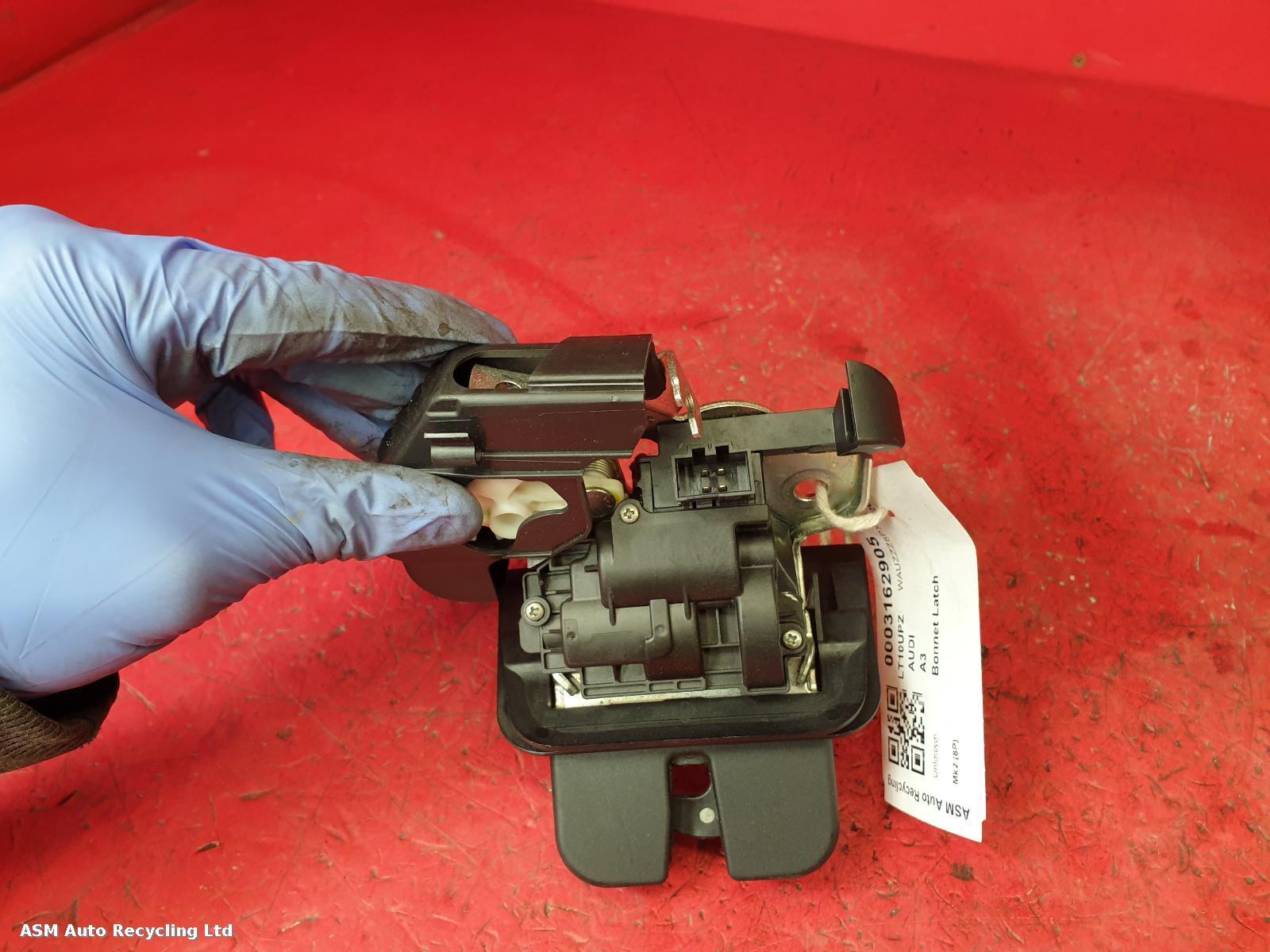 View Auto part Bonnet Latch Audi A3 2010