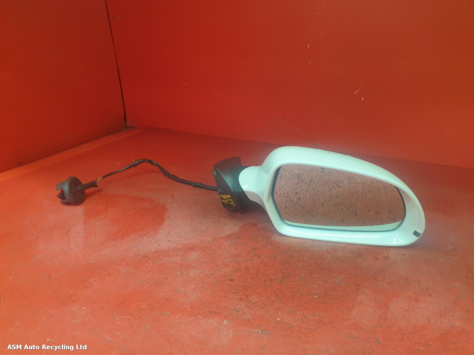 View Auto part R Door Mirror Audi A3 2010