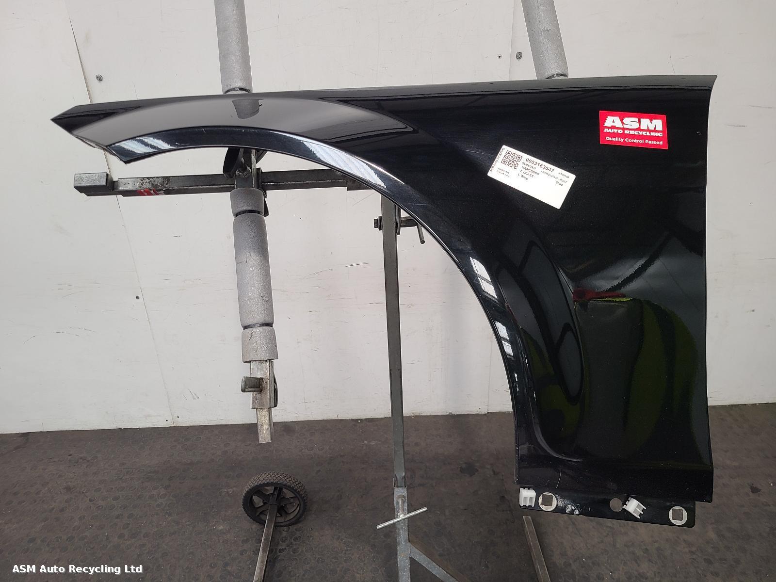 View Auto part L Wing Mercedes C Class 2008