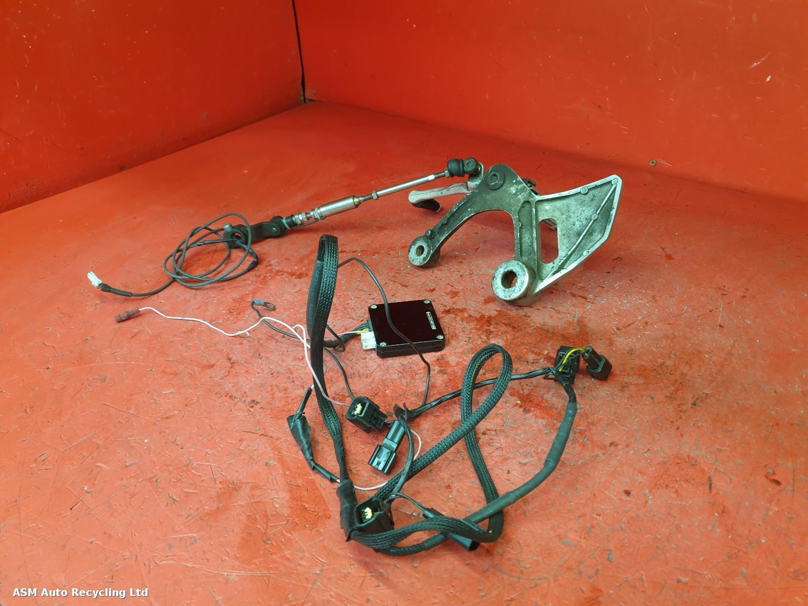 View Auto part Gear Linkage Yamaha Mt-09 2014