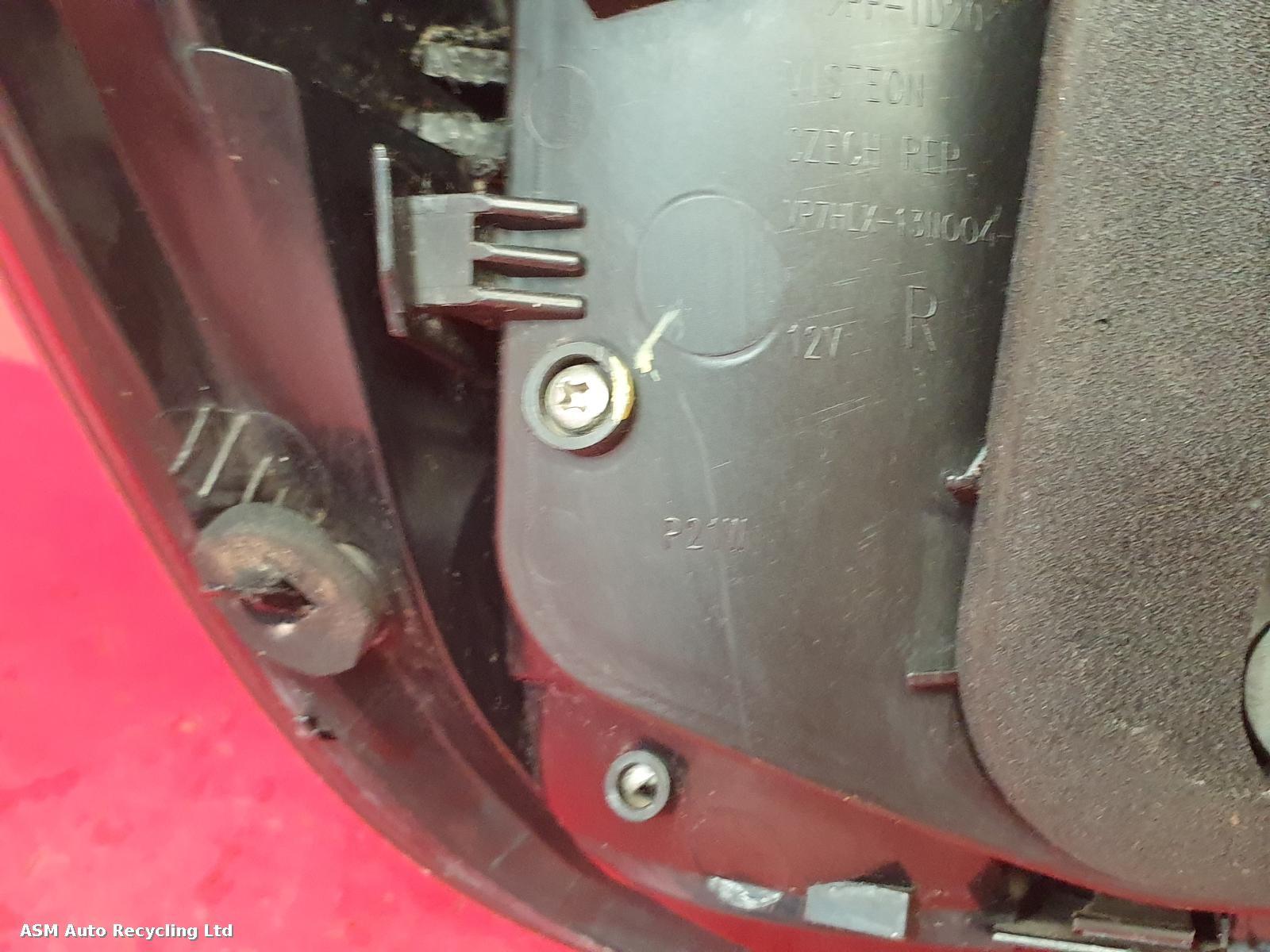 View Auto part R Taillight Vauxhall Astra 2007