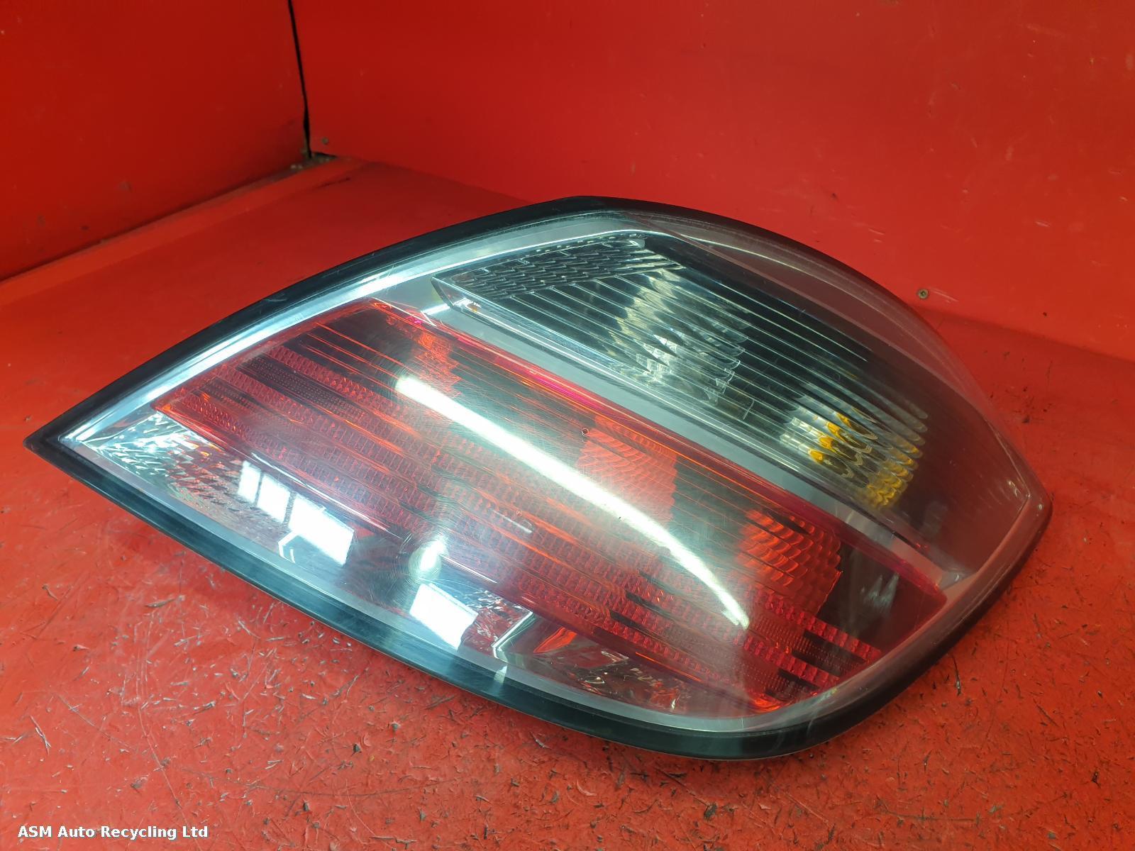 View Auto part R Taillight Vauxhall Astra 2007