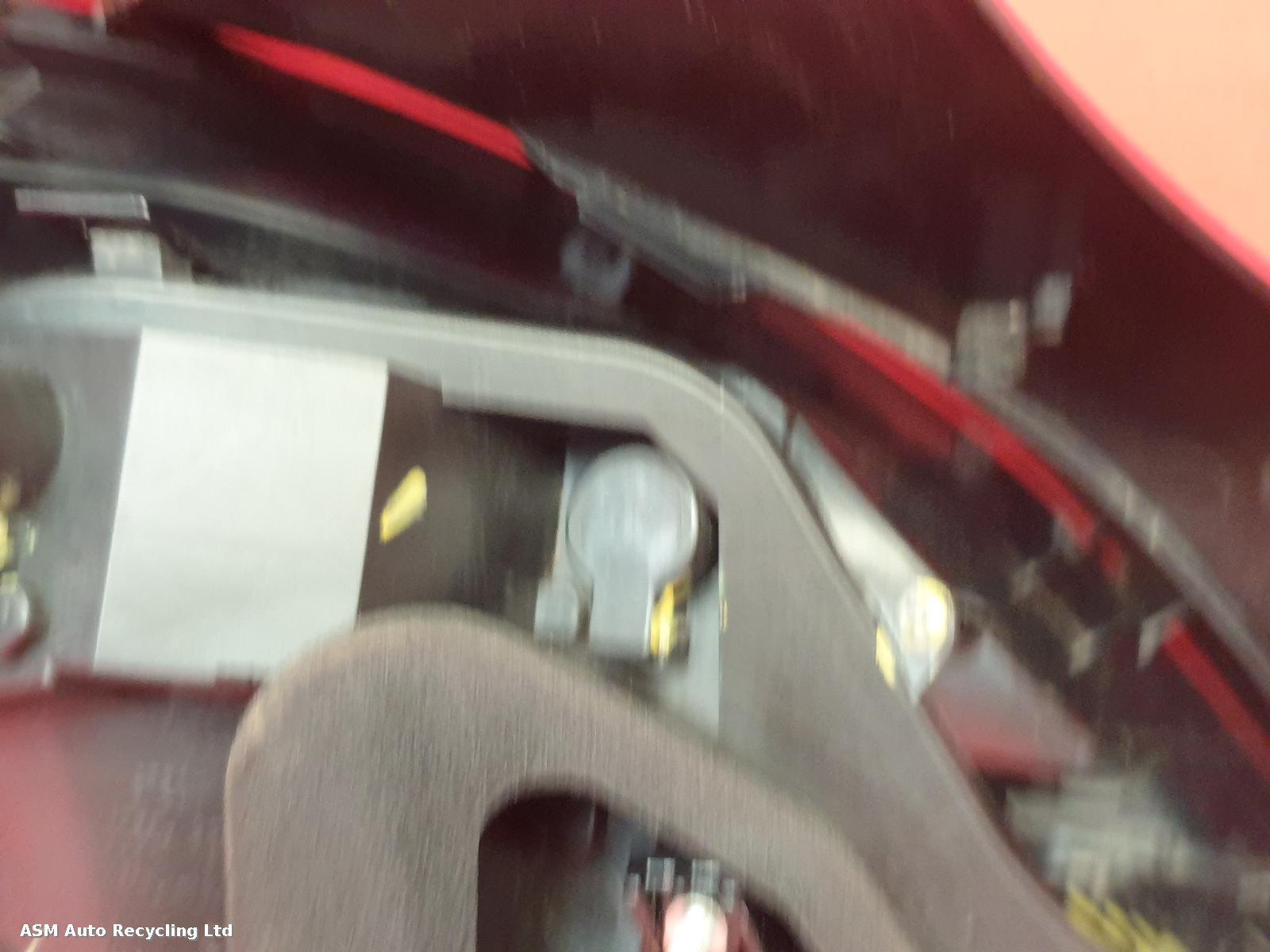 View Auto part R Taillight Vauxhall Astra 2007
