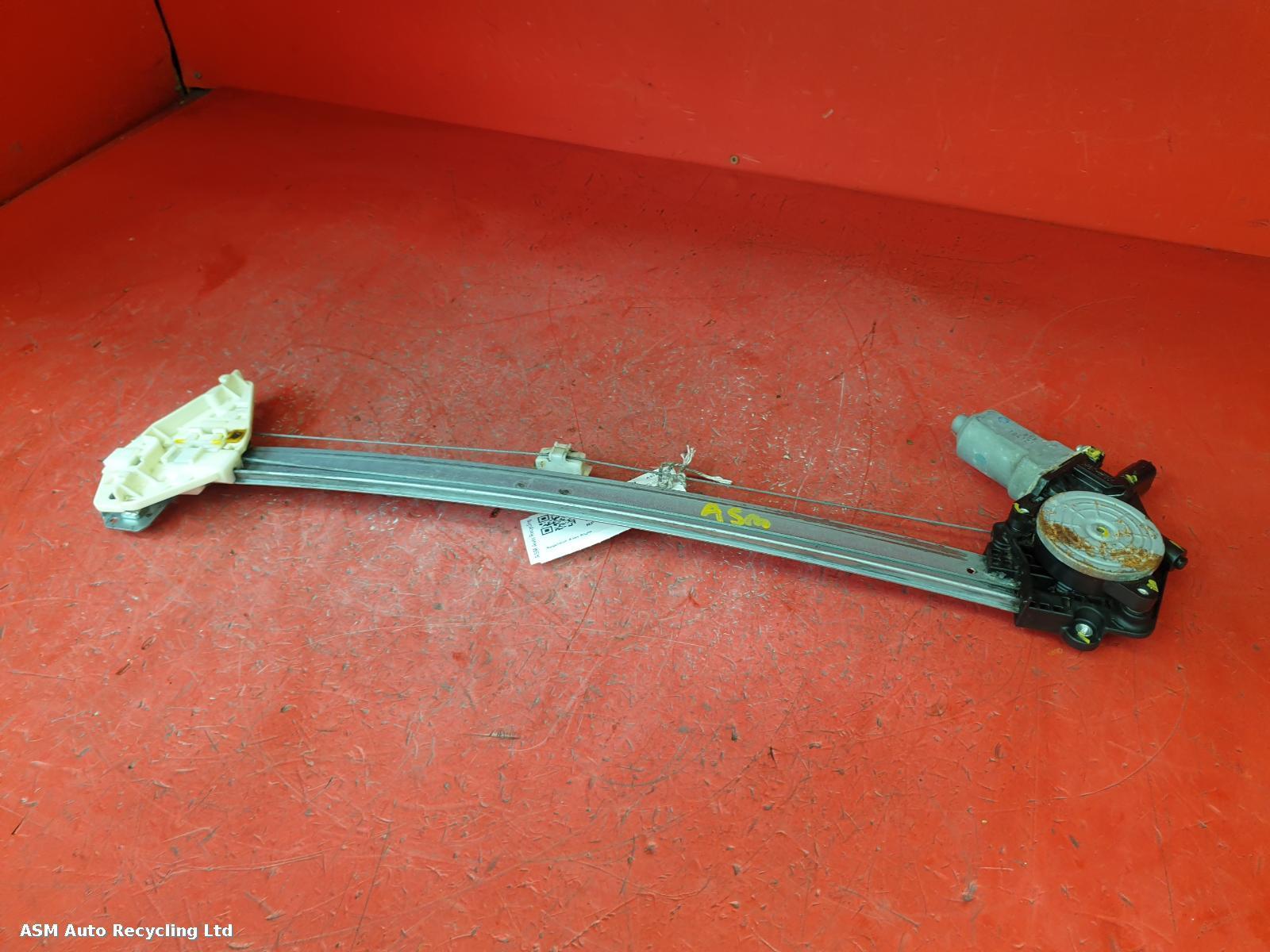 View Auto part RF Window Regulator Honda Crv 2007