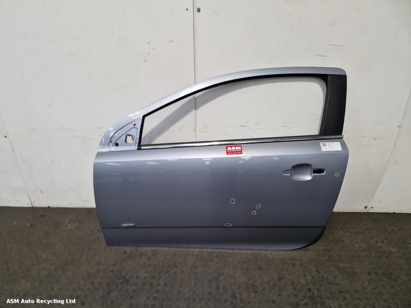 View Auto part L Front Door Vauxhall Astra 2011