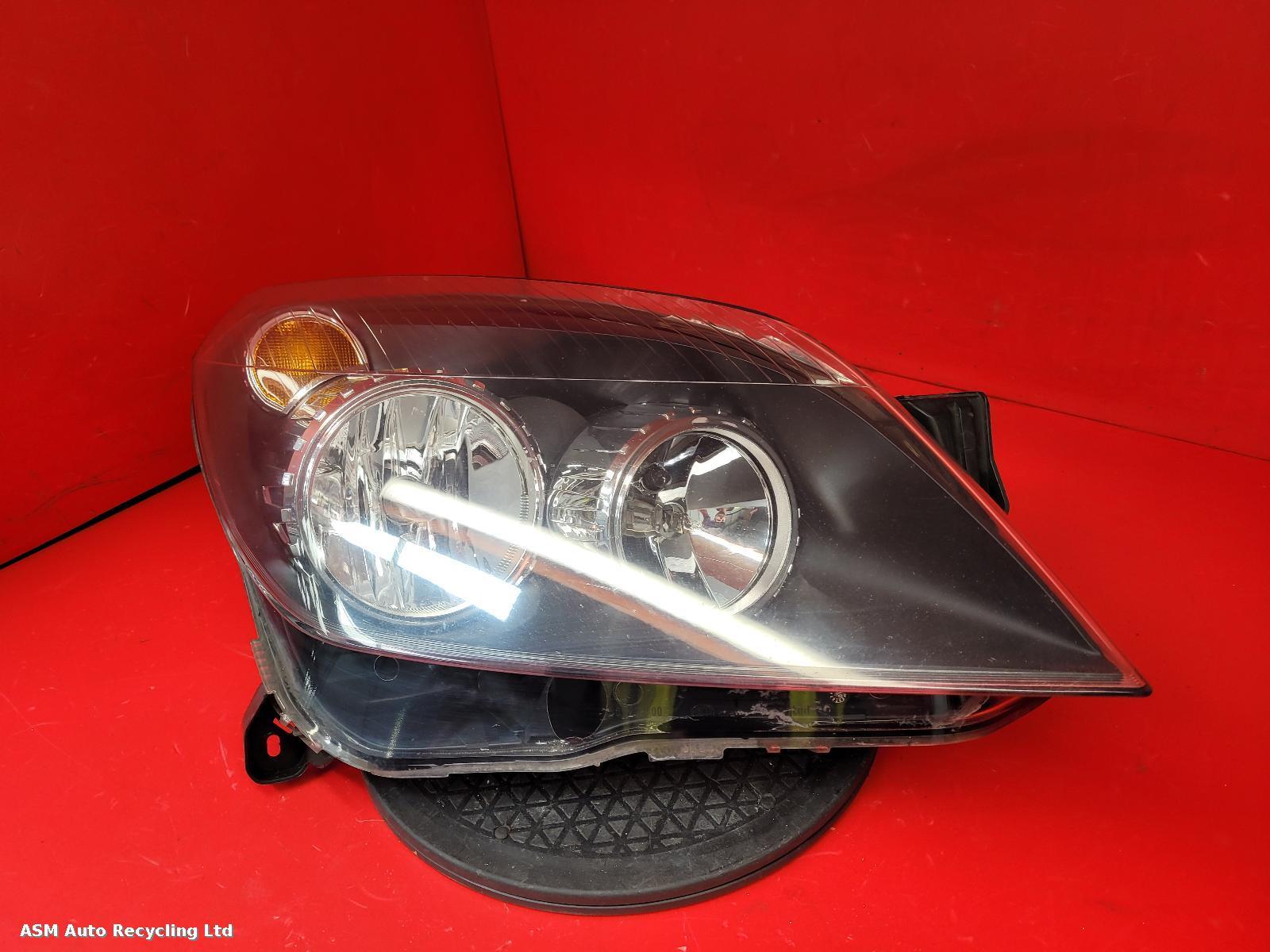 View Auto part R Headlamp Vauxhall Astra 2011