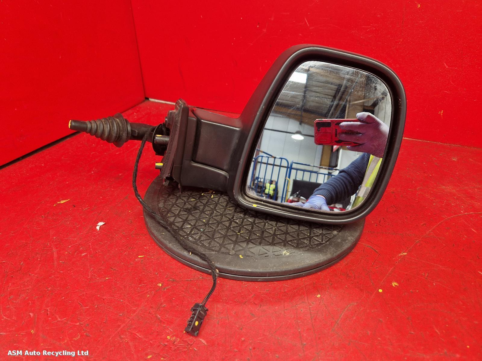 View Auto part R Door Mirror Peugeot Partner 2013
