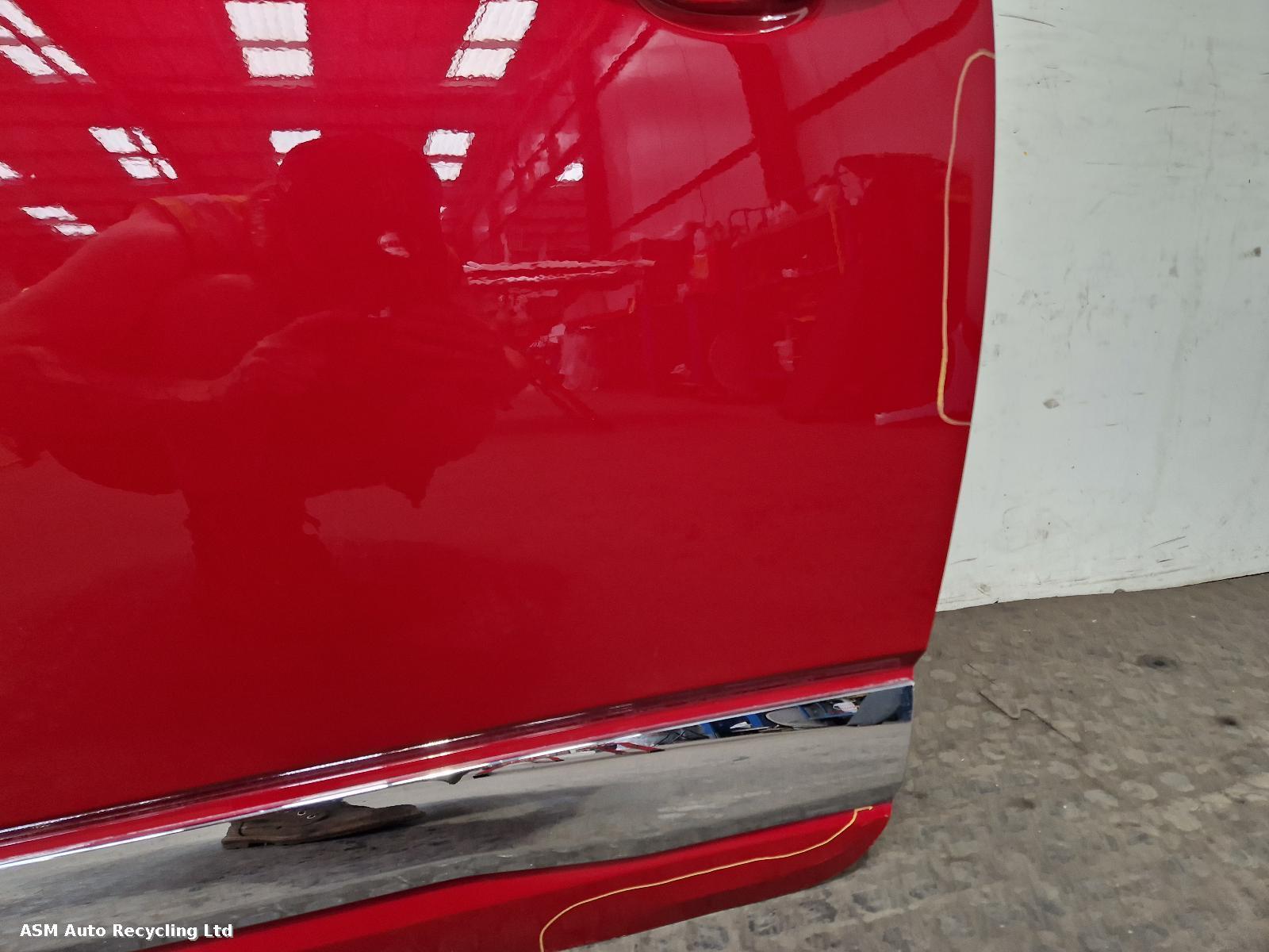 View Auto part L Front Door Citroen Ds3 2015