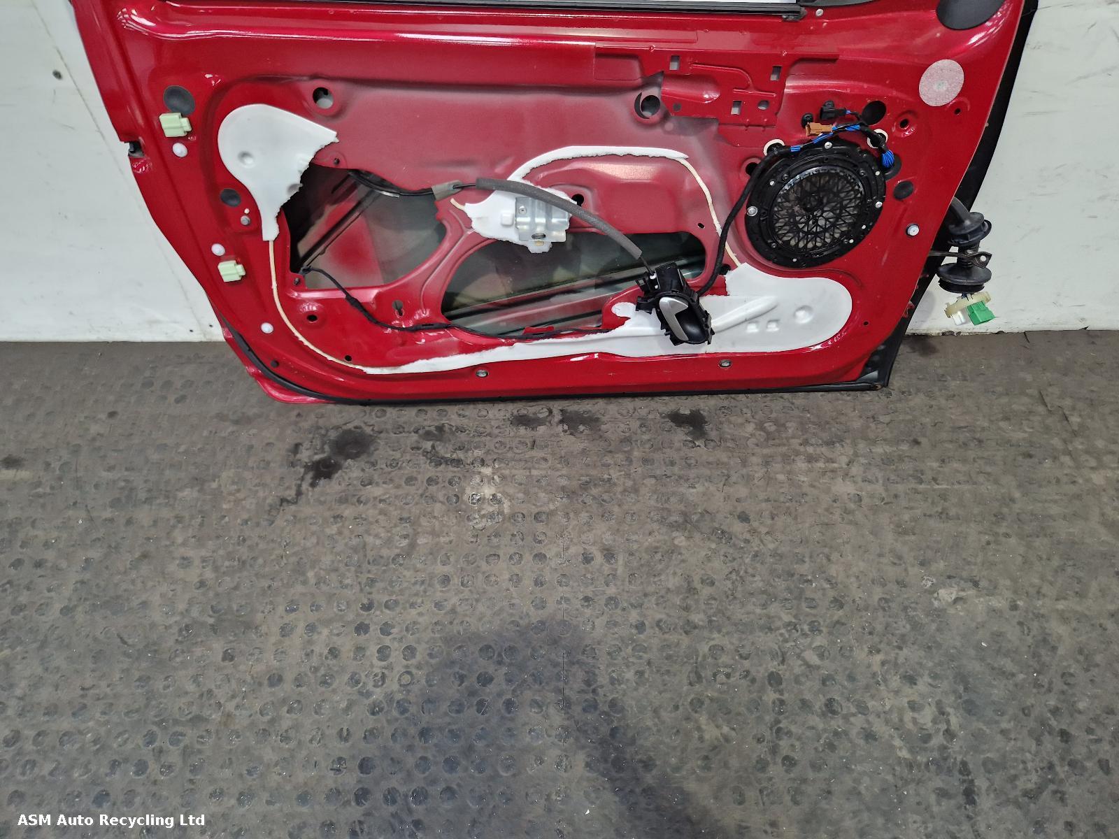 View Auto part L Front Door Citroen Ds3 2015