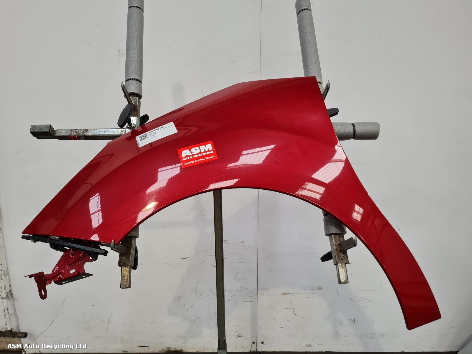 View Auto part L Wing Citroen Ds3 2015
