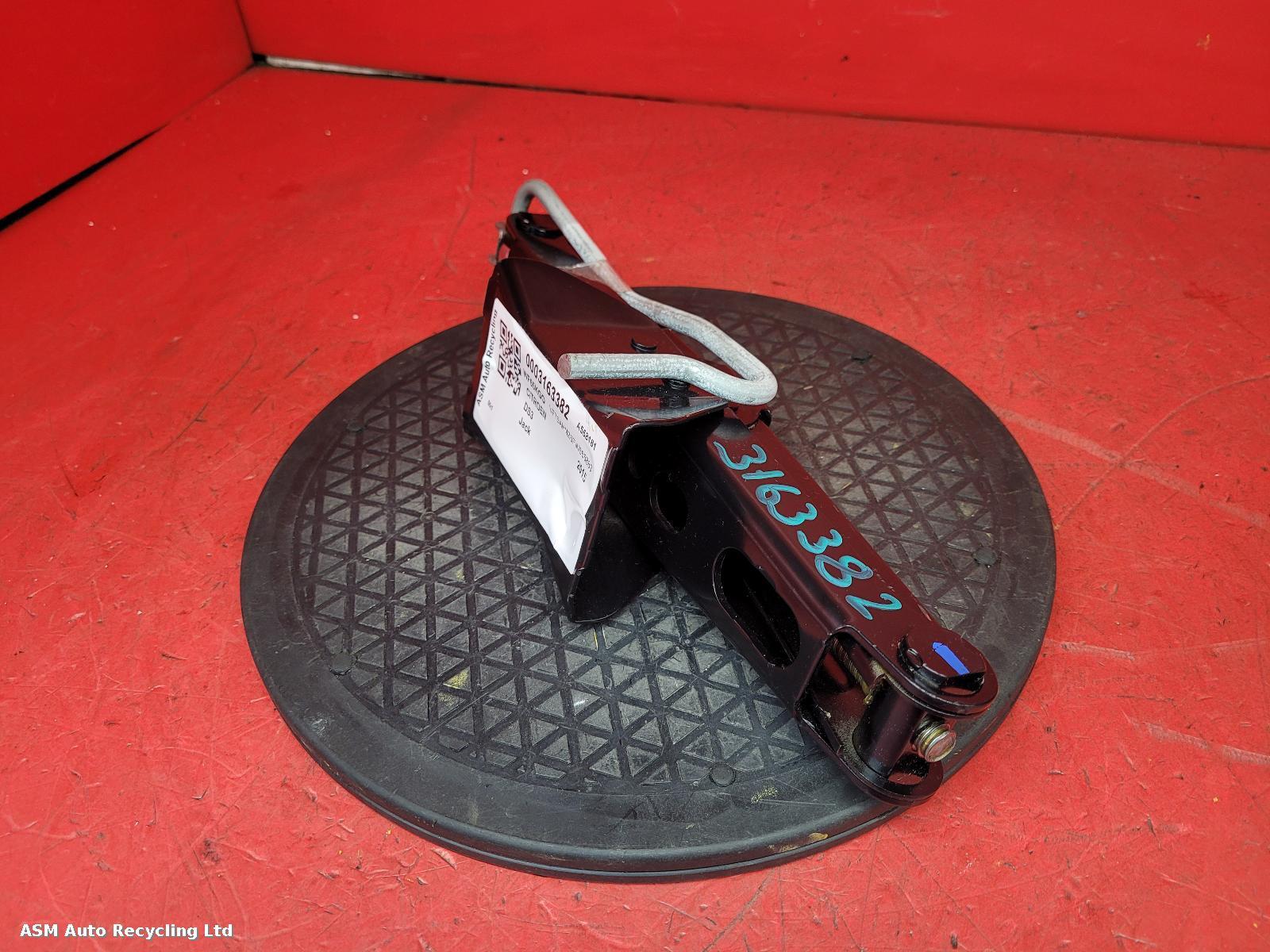View Auto part Jack Citroen Ds3 2015