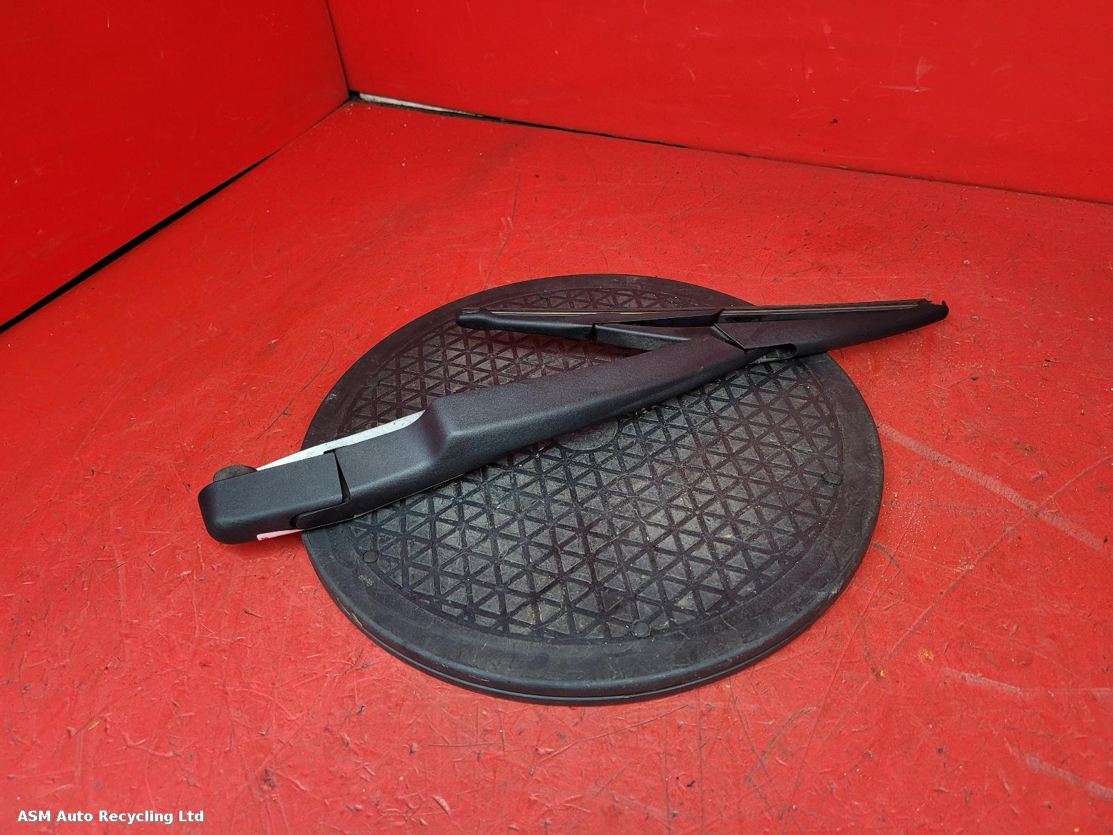 View Auto part Wiper Arm Citroen Ds3 2015