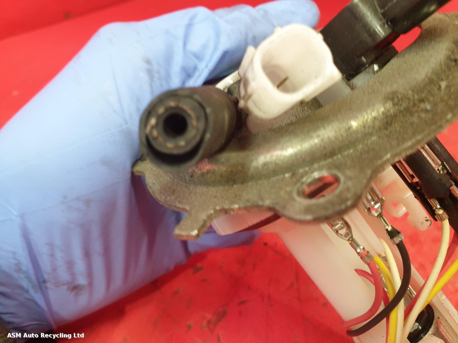 View Auto part Fuel Pump Yamaha Tricity 125 2020