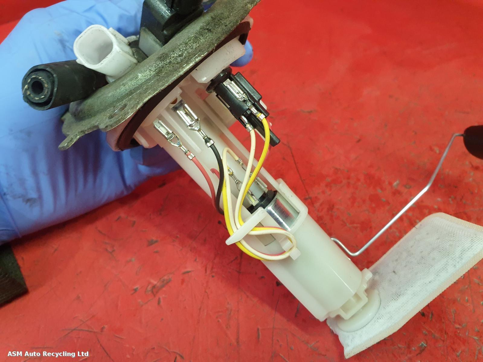 View Auto part Fuel Pump Yamaha Tricity 125 2020