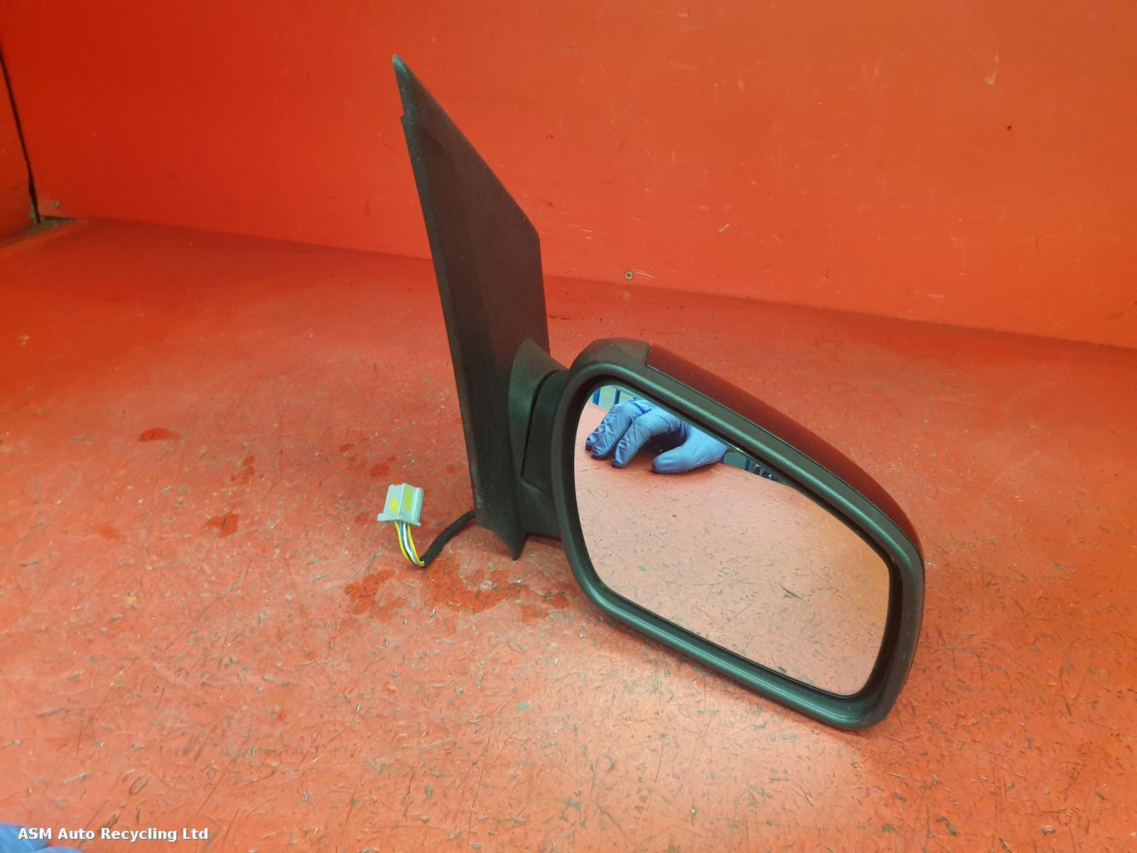 View Auto part R Door Mirror Ford Fiesta 2006