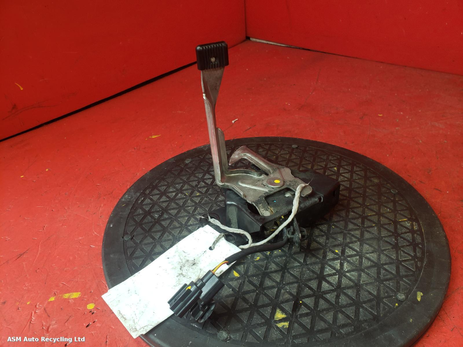 View Auto part Bonnet Latch Honda Civic 2007