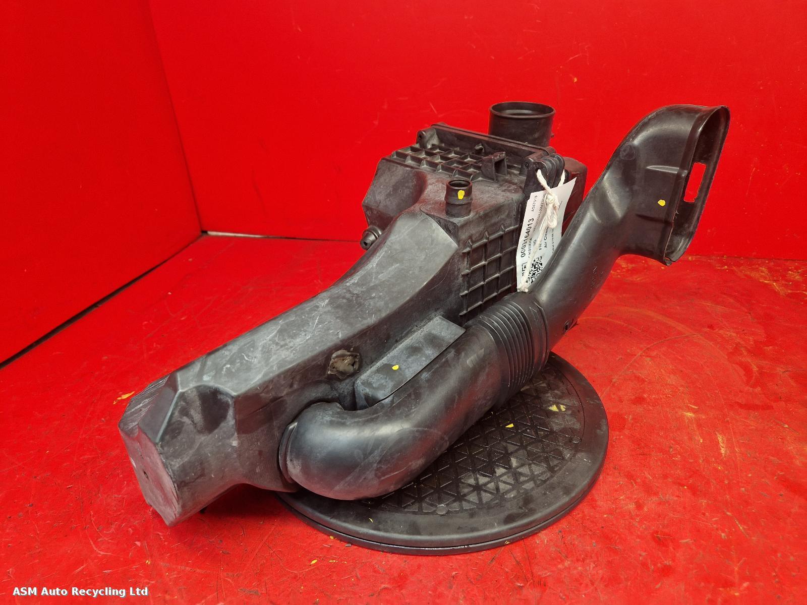 View Auto part Air Cleaner/Box Ford Fiesta 2009