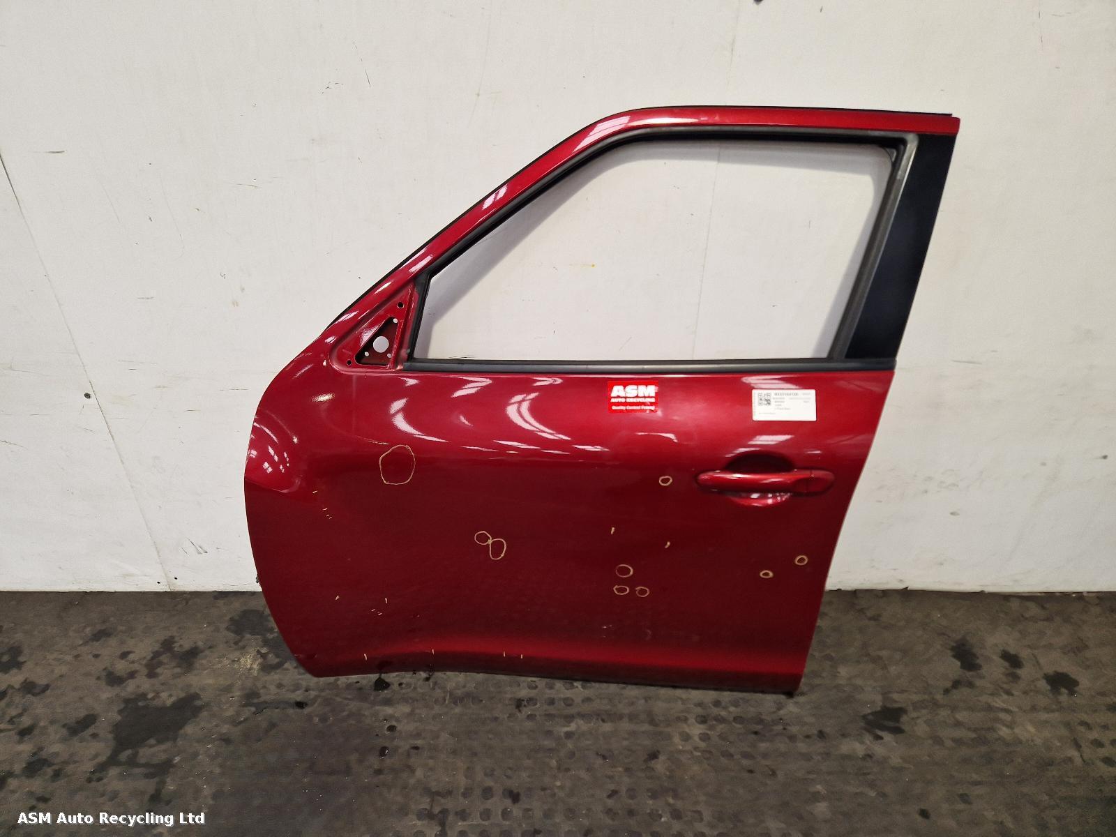 View Auto part L Front Door Nissan Juke 2011