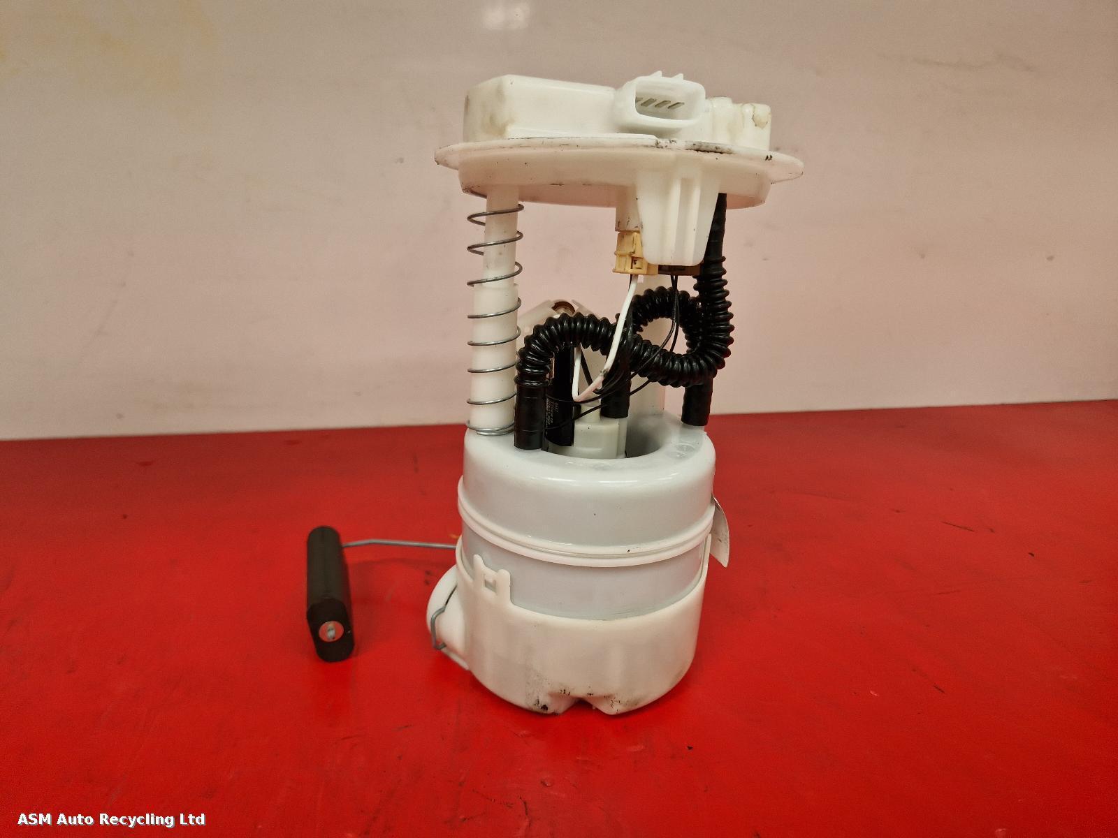 View Auto part Fuel Pump Nissan Juke 2011