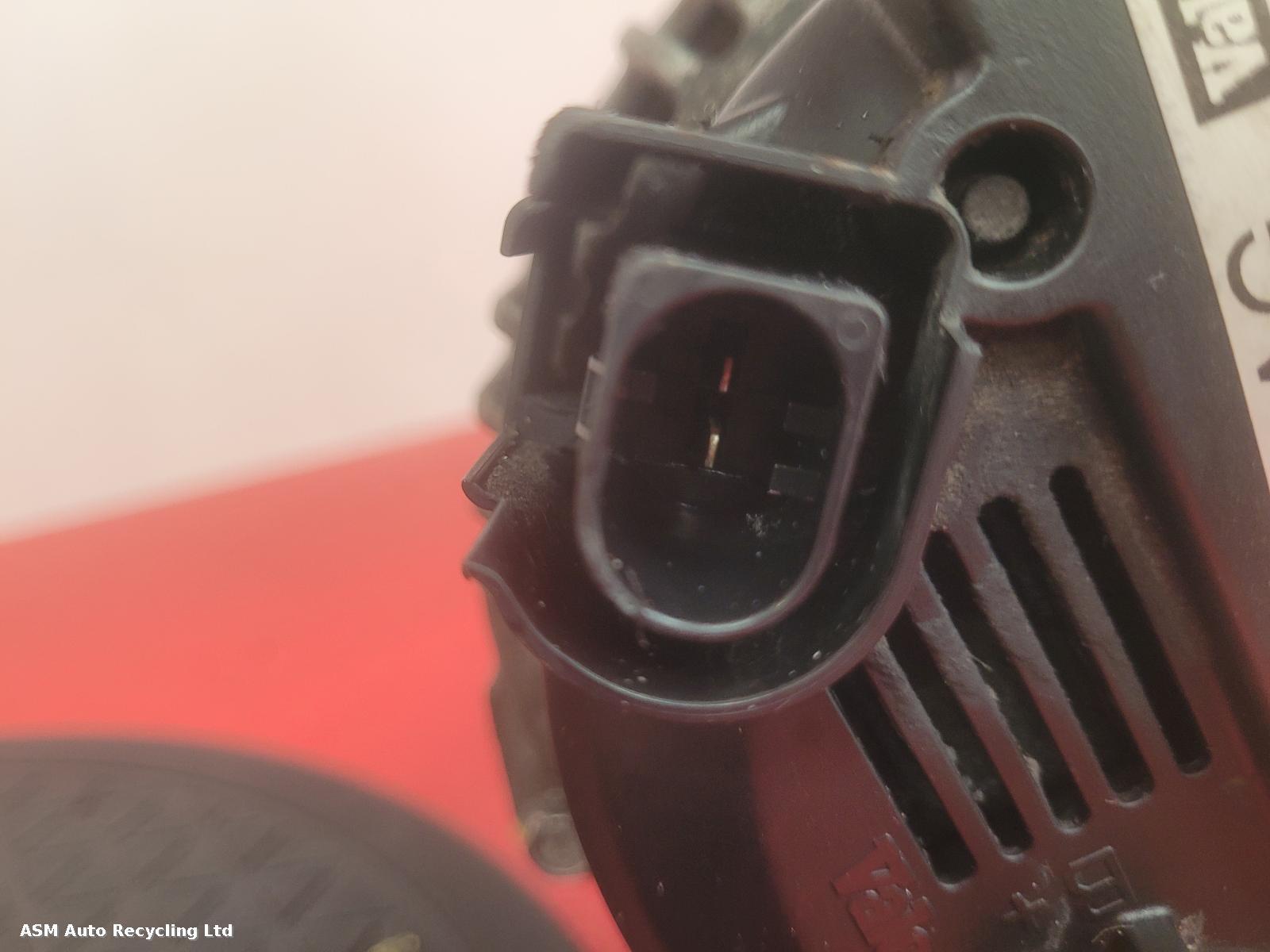 View Auto part Alternator Volkswagen Passat 2006