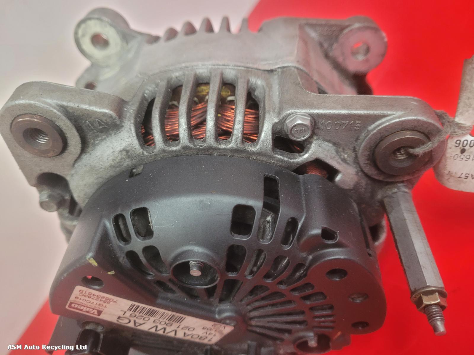 View Auto part Alternator Volkswagen Passat 2006