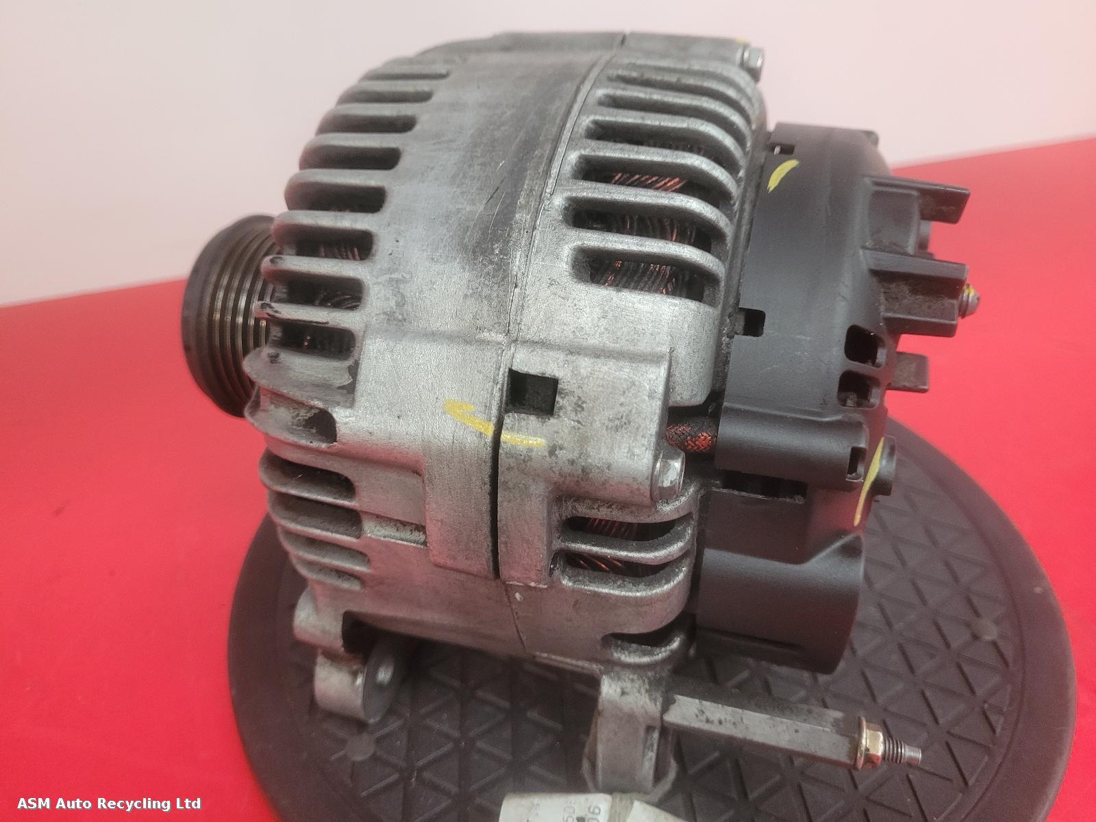 View Auto part Alternator Volkswagen Passat 2006