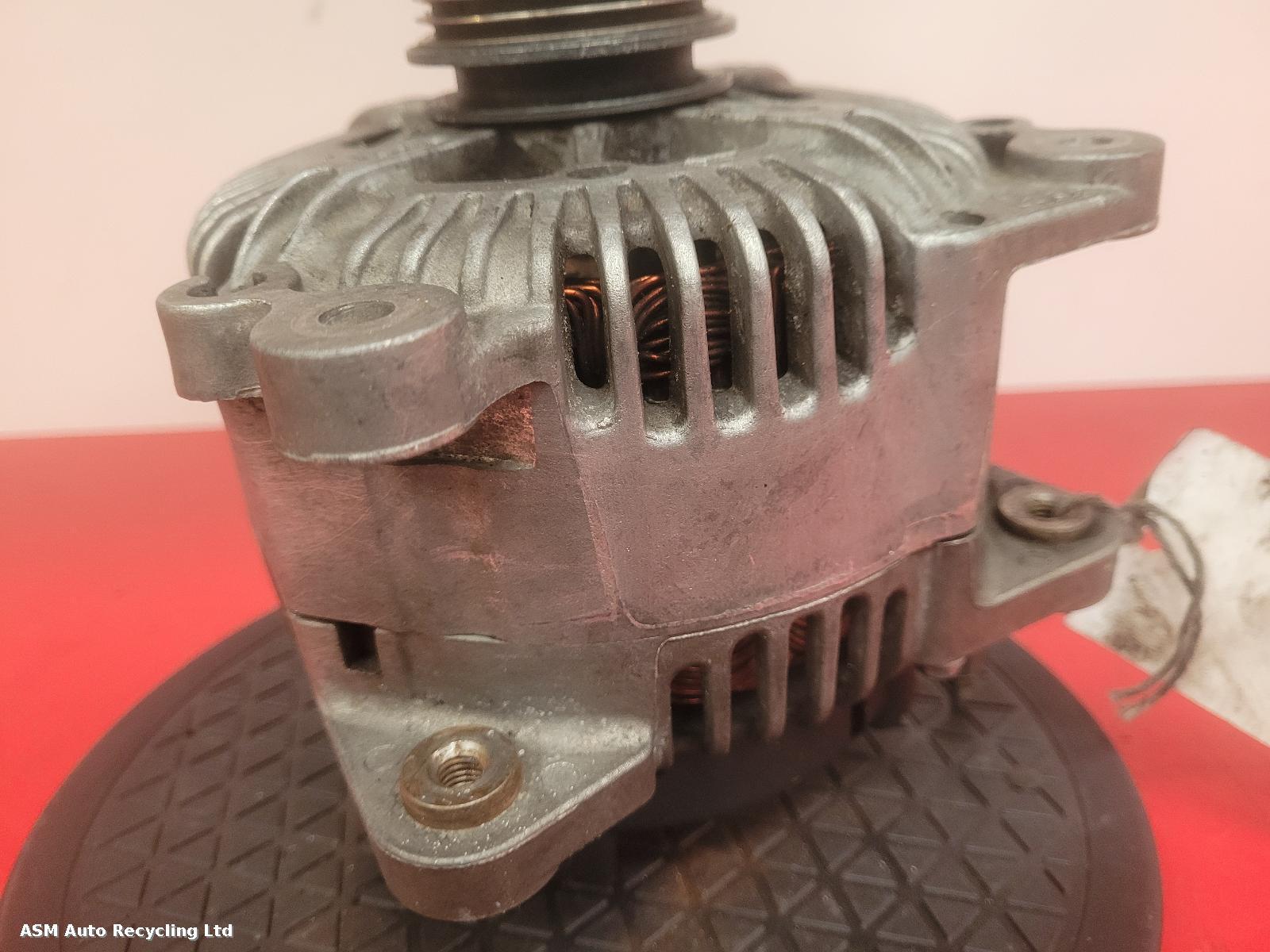 View Auto part Alternator Volkswagen Passat 2006