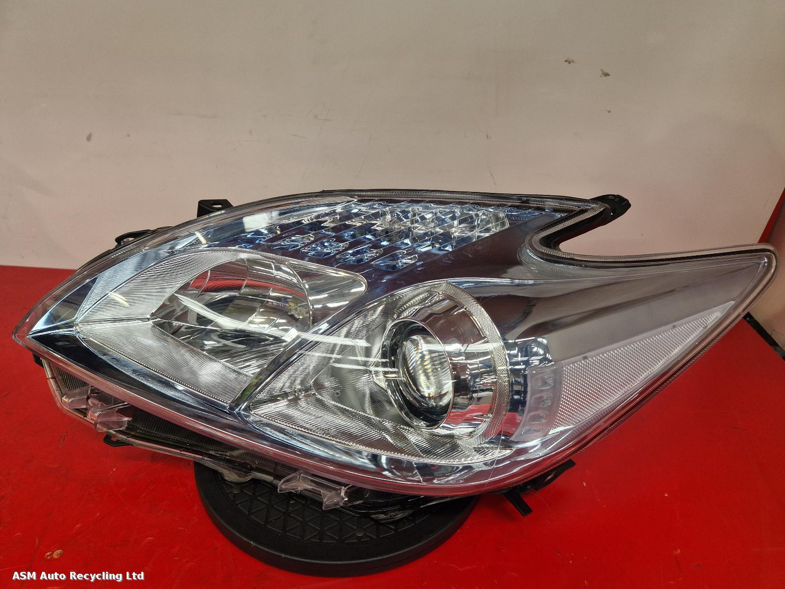 View Auto part L Headlamp Toyota Prius 2011