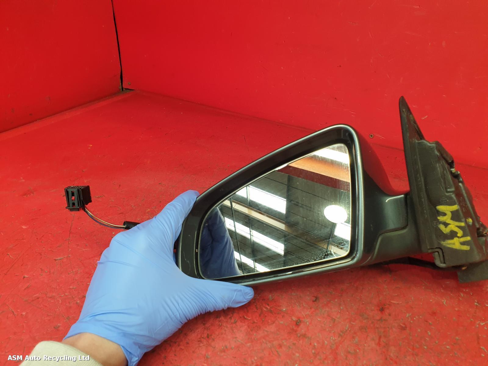 View Auto part L Door Mirror Audi A3 2005