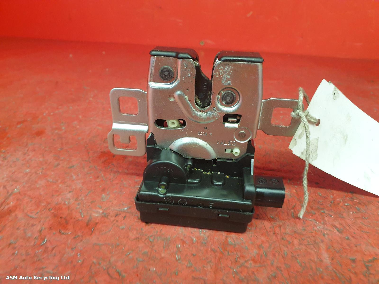 View Auto part Bootlid/Tailgate Lock Land Rover Range Rover Sport 2006