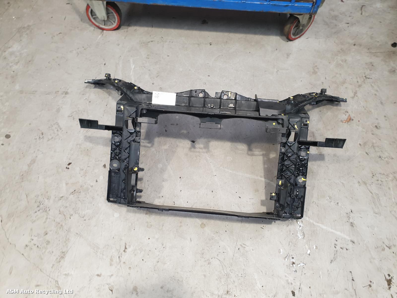 View Auto part Front Panel Ford Fiesta 2007