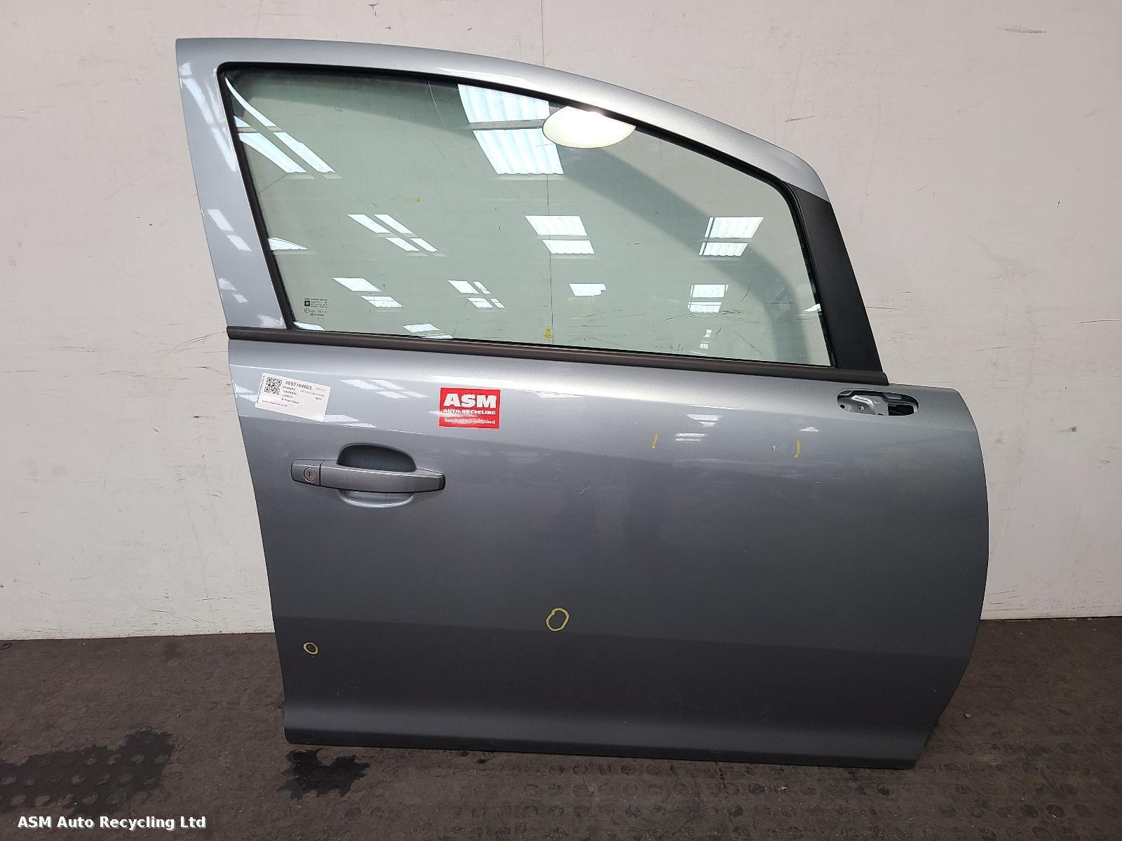 View Auto part R Front Door Vauxhall Corsa 2010