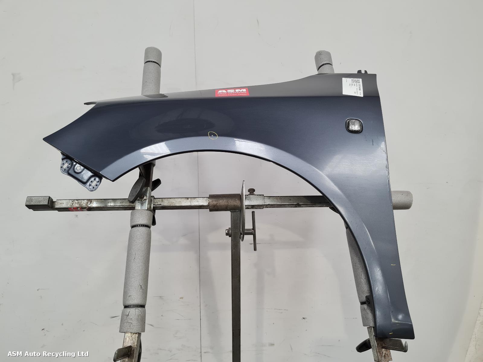 View Auto part L Wing Skoda Fabia 2007