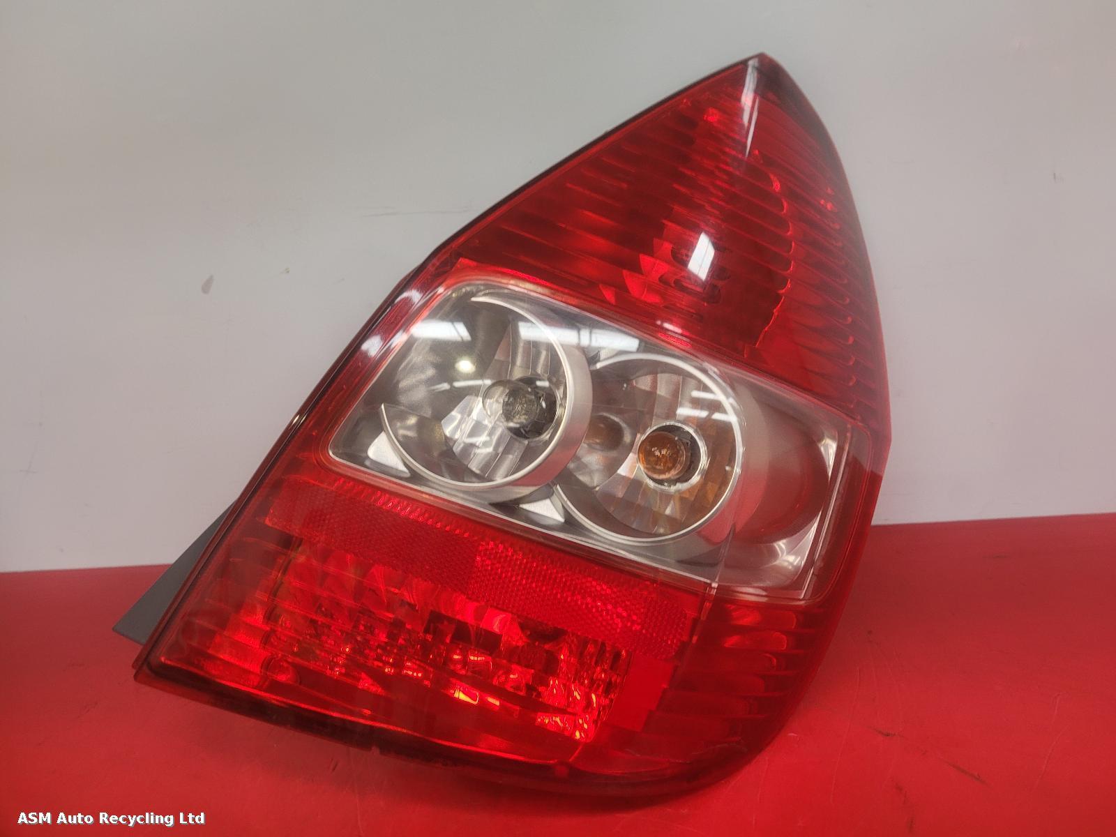 View Auto part R Taillight Honda Jazz 2005