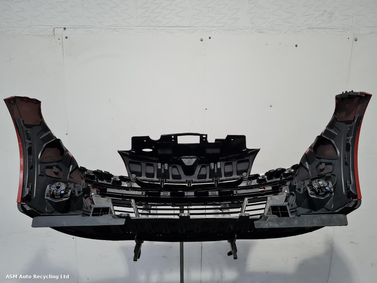 View Auto part Front Bumper Renault Megane 2010