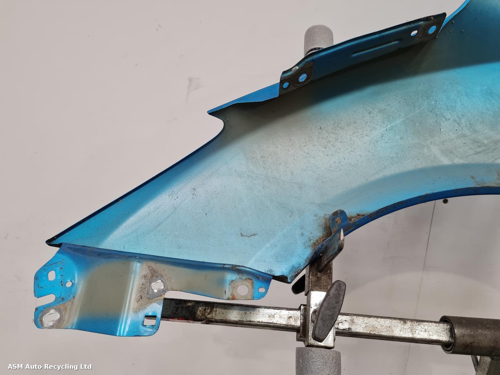 View Auto part R Wing Mazda 3  2010