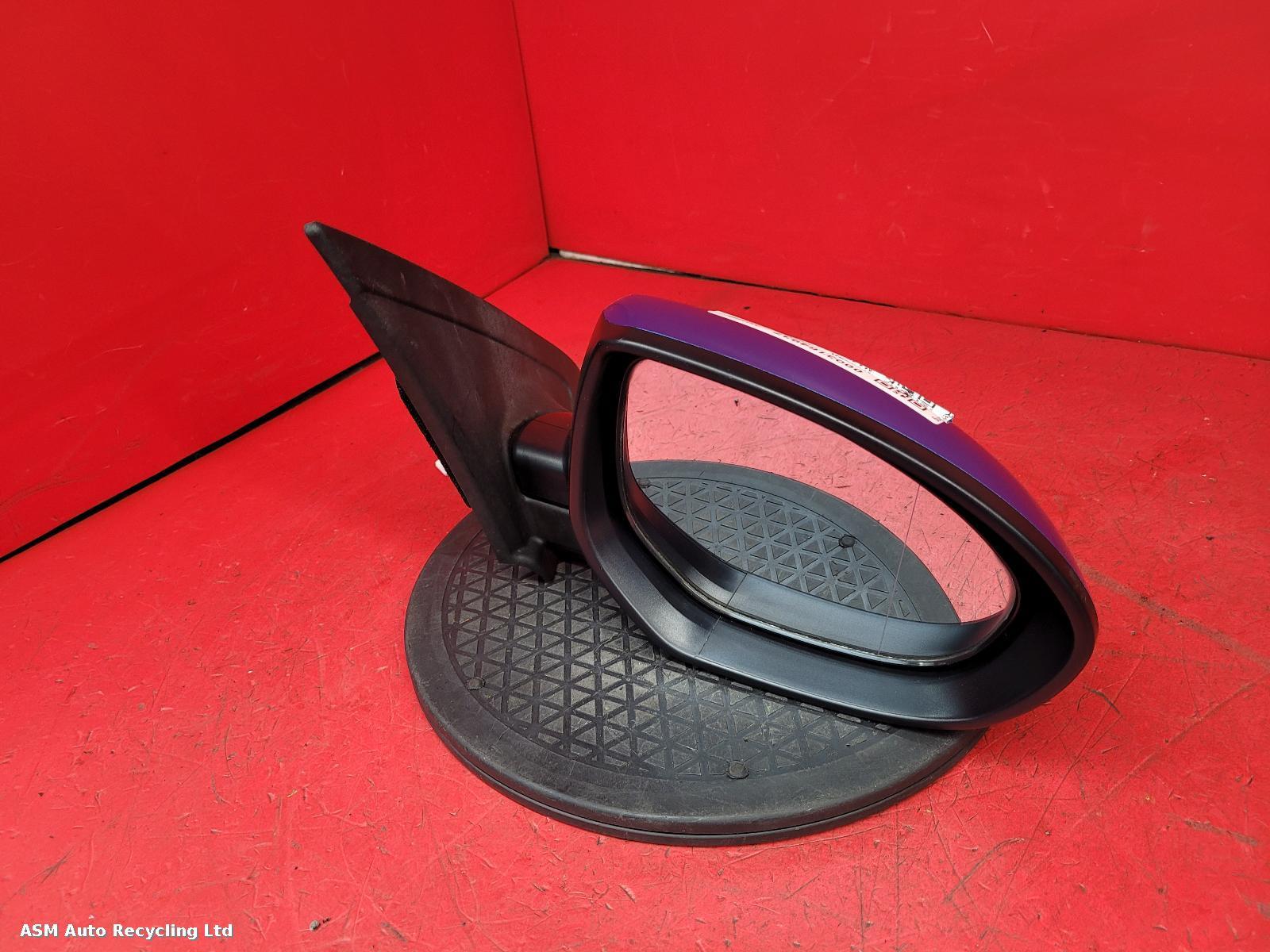 View Auto part R Door Mirror Mazda 3  2010