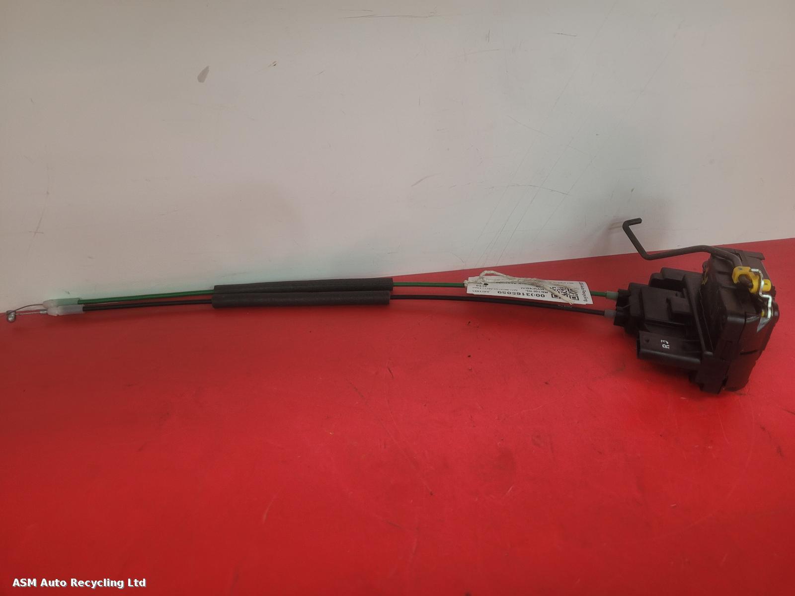 View Auto part Door Lock Assembly Hyundai I20 2010