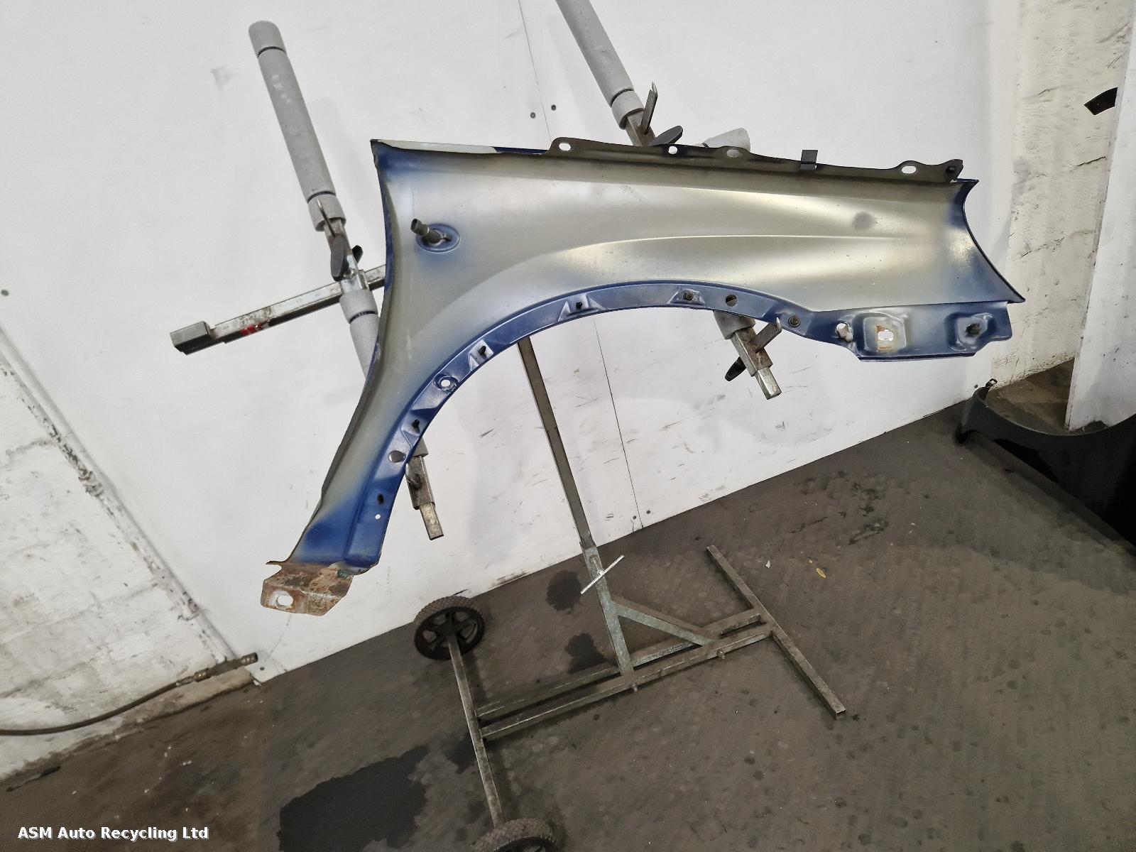 View Auto part L Wing Vauxhall Combo 2006