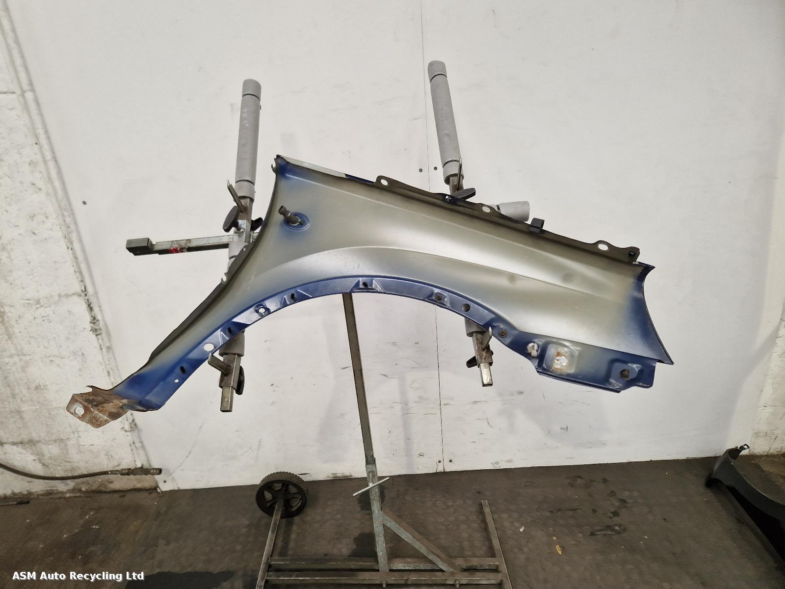 View Auto part L Wing Vauxhall Combo 2006