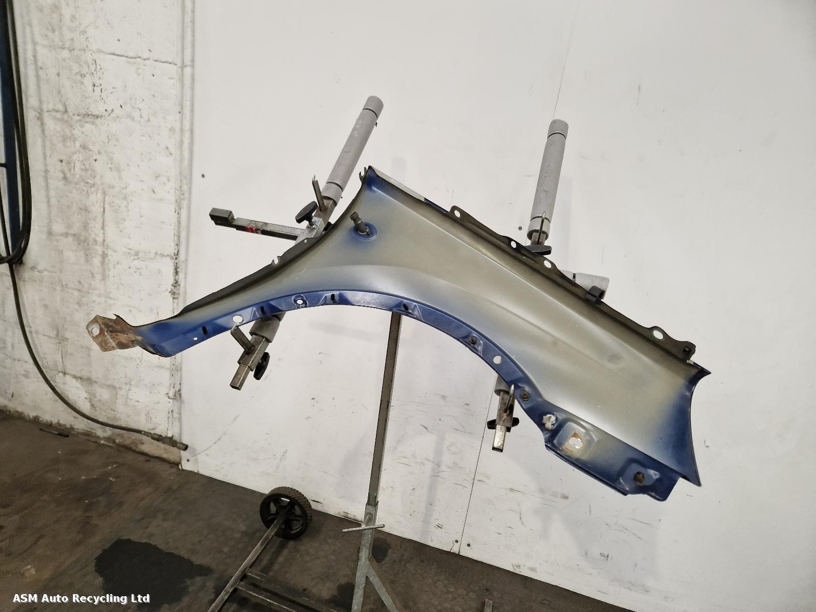 View Auto part L Wing Vauxhall Combo 2006