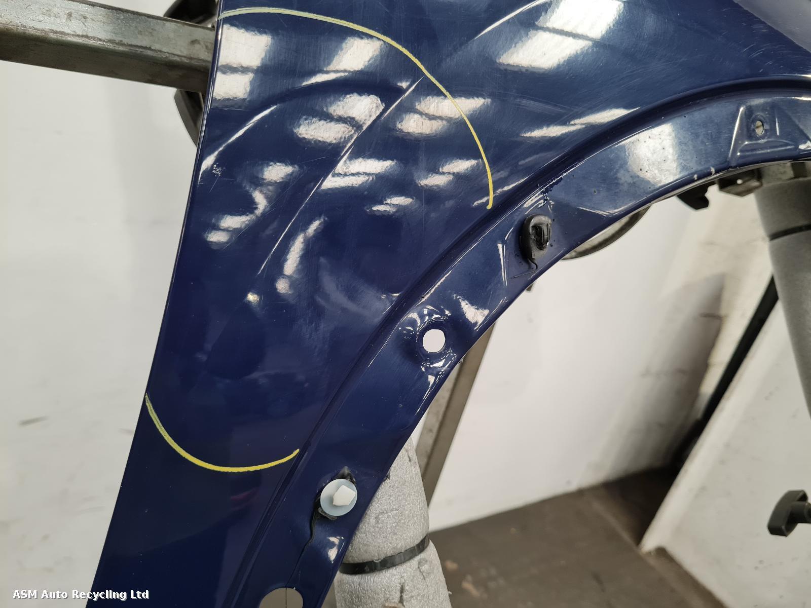 View Auto part R Wing Vauxhall Combo 2006