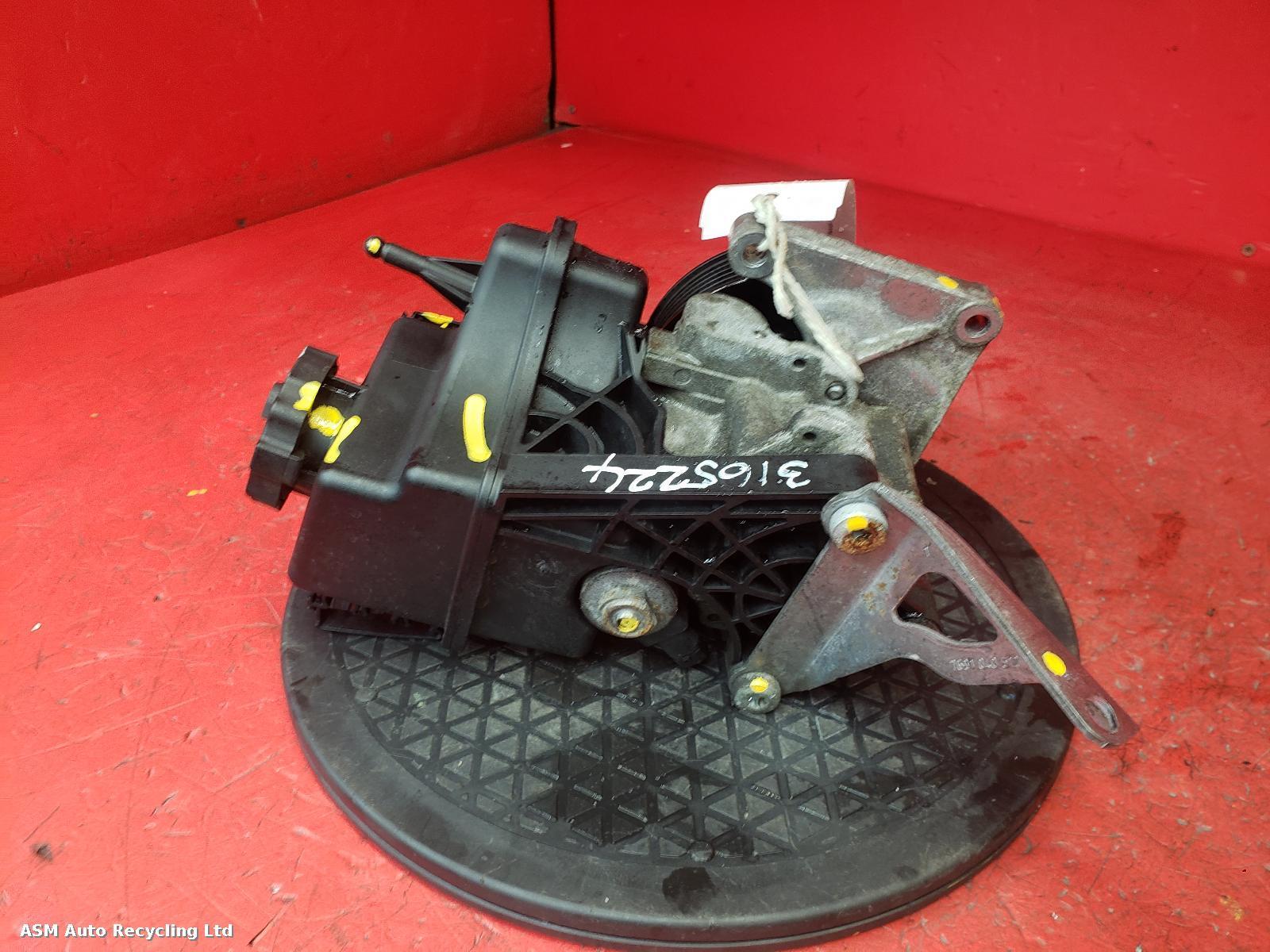 View Auto part Steering Pump Mercedes C Class 2012