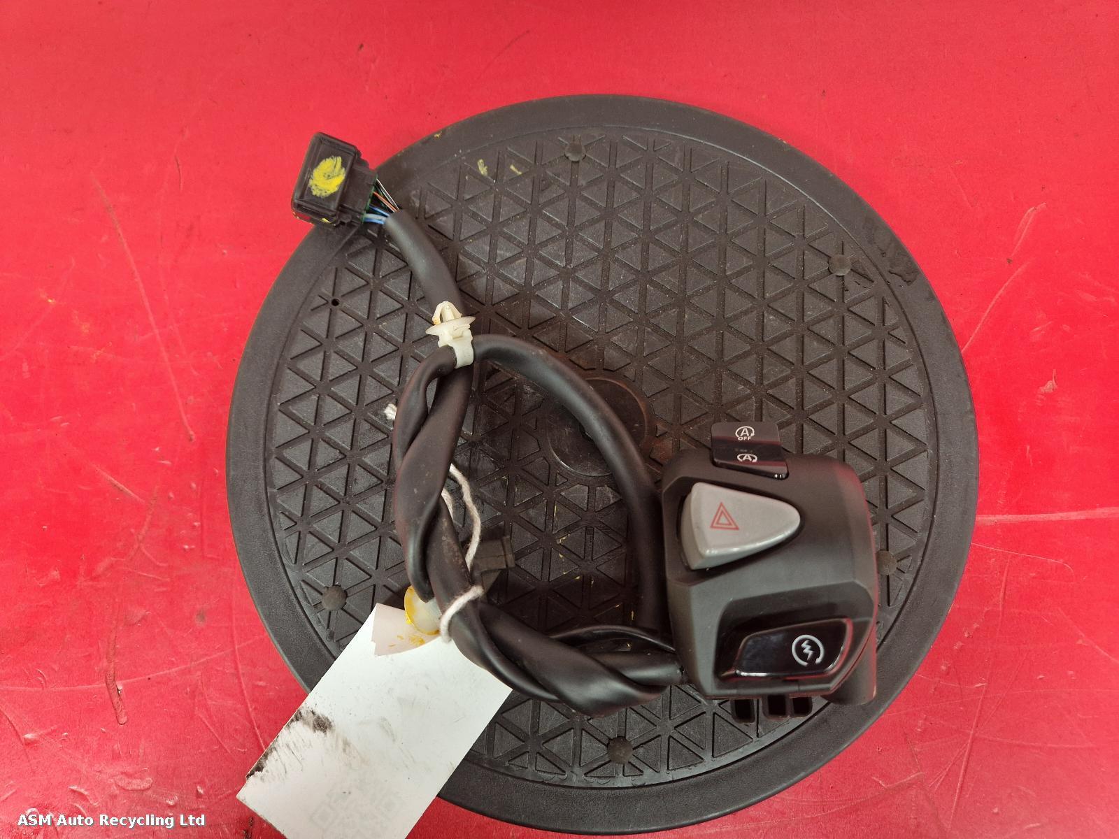 View Auto part RH Switch Gear Honda Nss 125 2023
