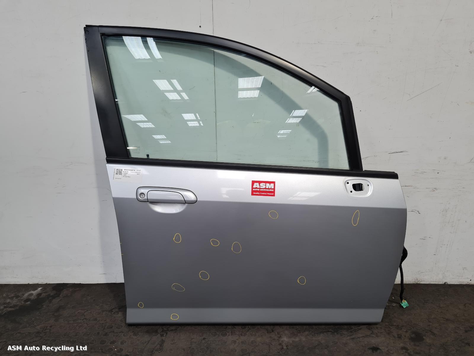 View Auto part R Front Door Honda Jazz 2005