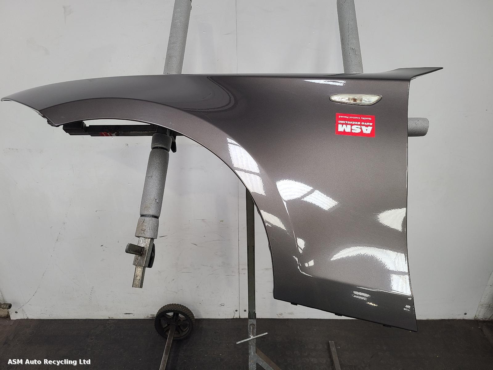 View Auto part L Wing Bmw 1 Series 2008