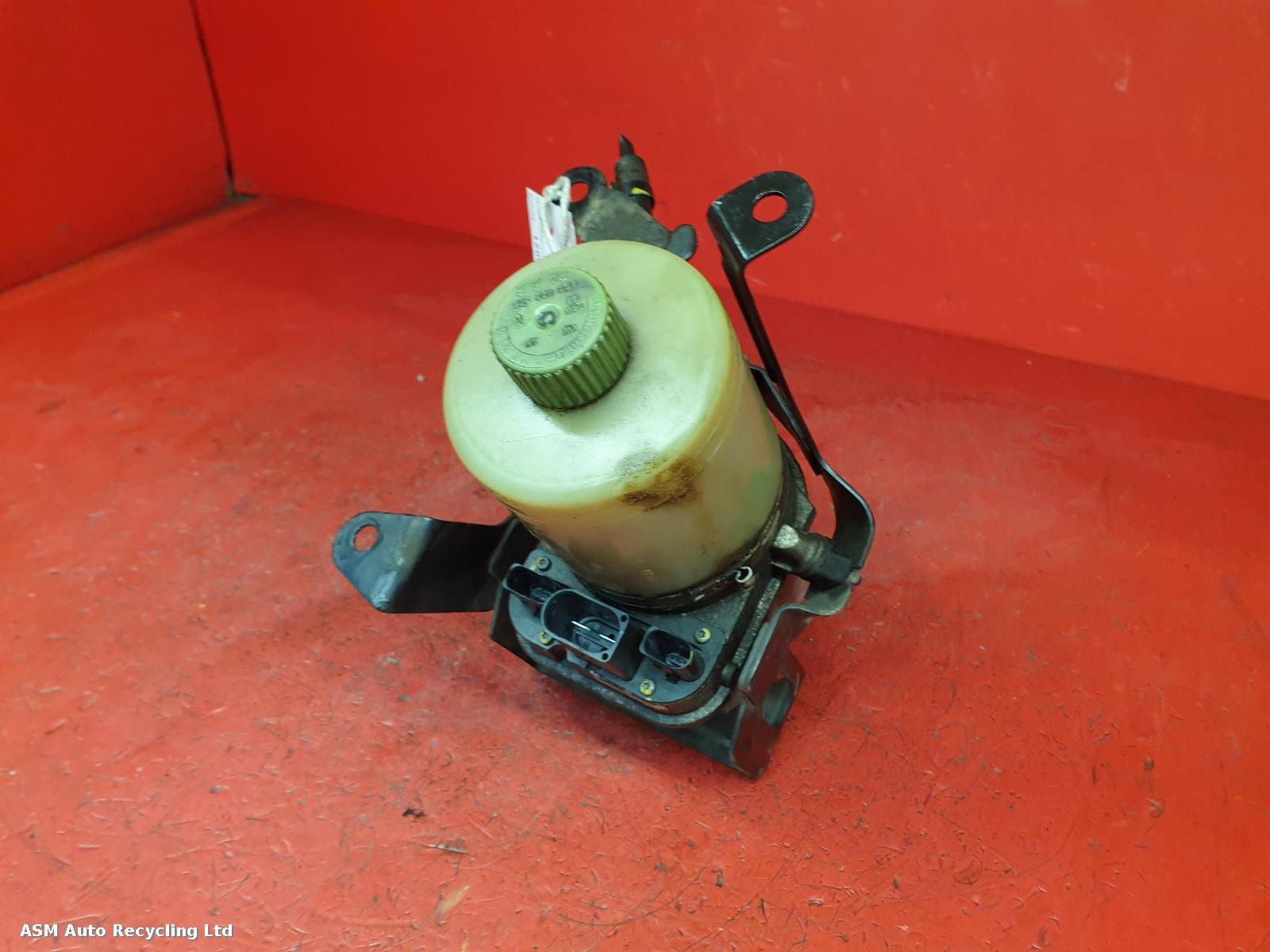 View Auto part Steering Pump Volkswagen Polo 2004