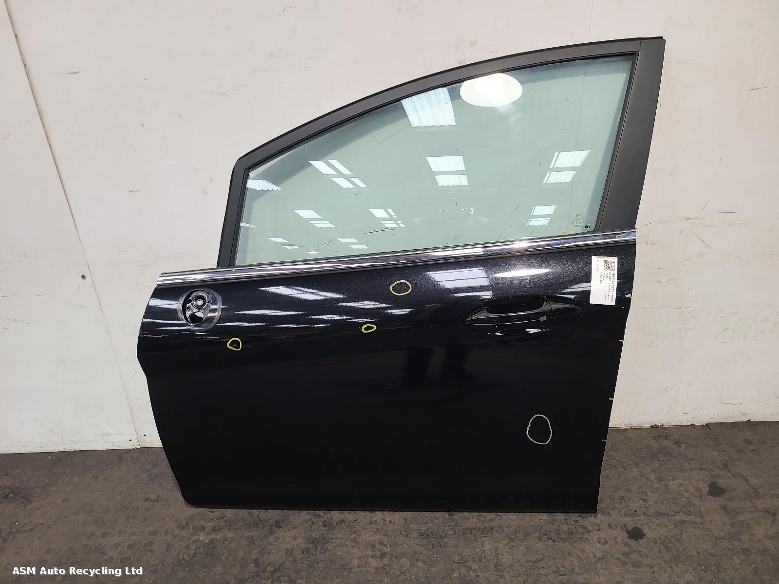 View Auto part L Front Door Ford Fiesta 2009