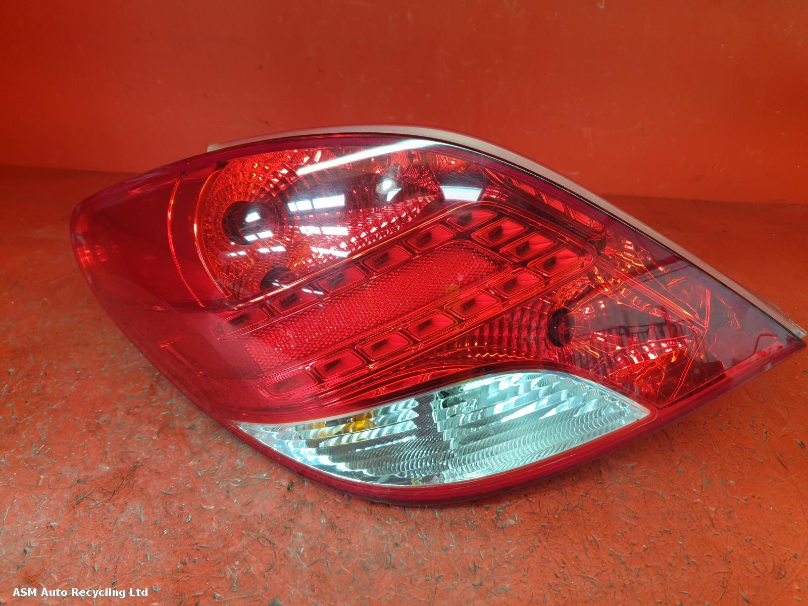 View Auto part L Taillight Peugeot 207 2011